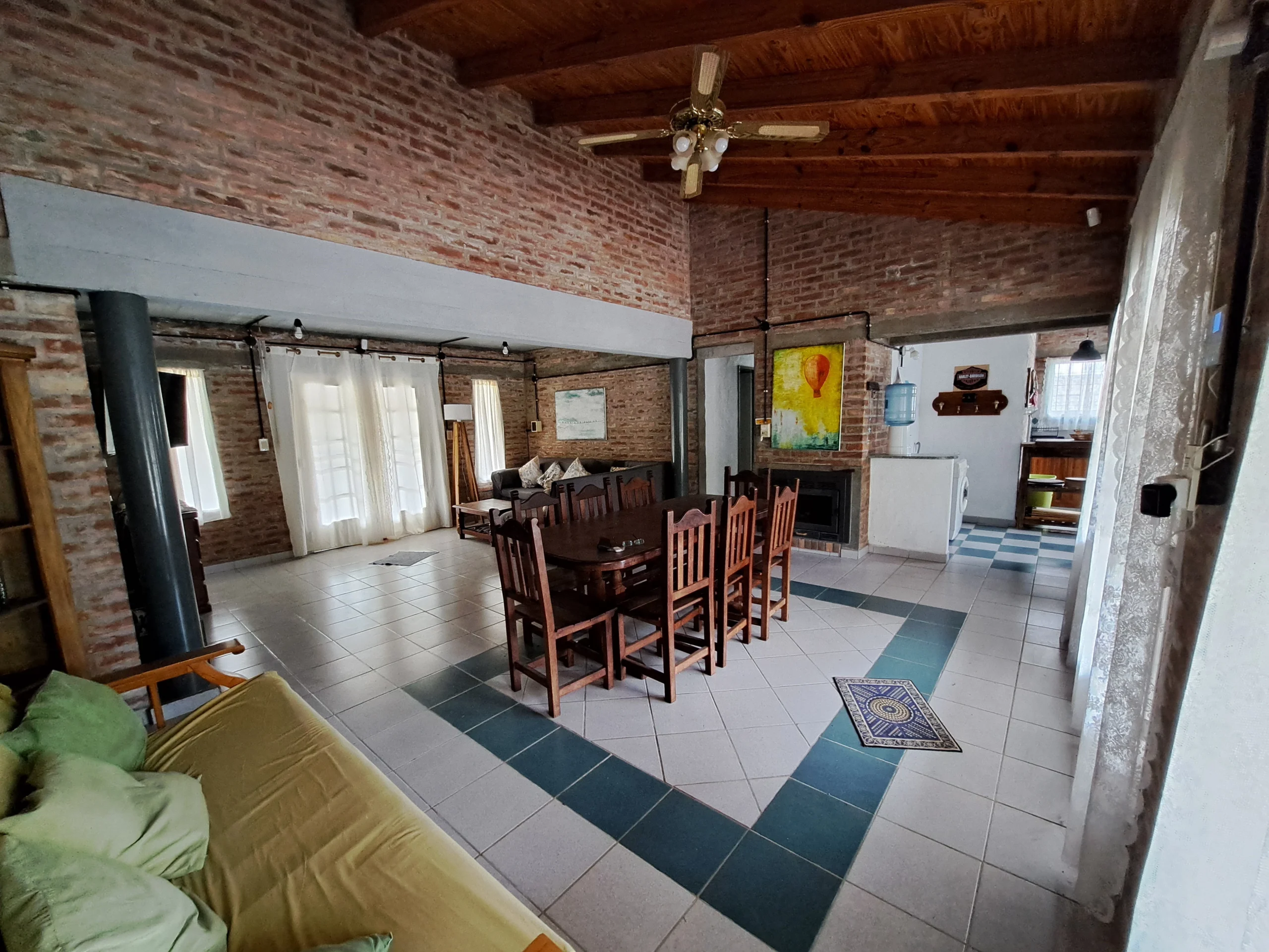 06 chalet living comedor