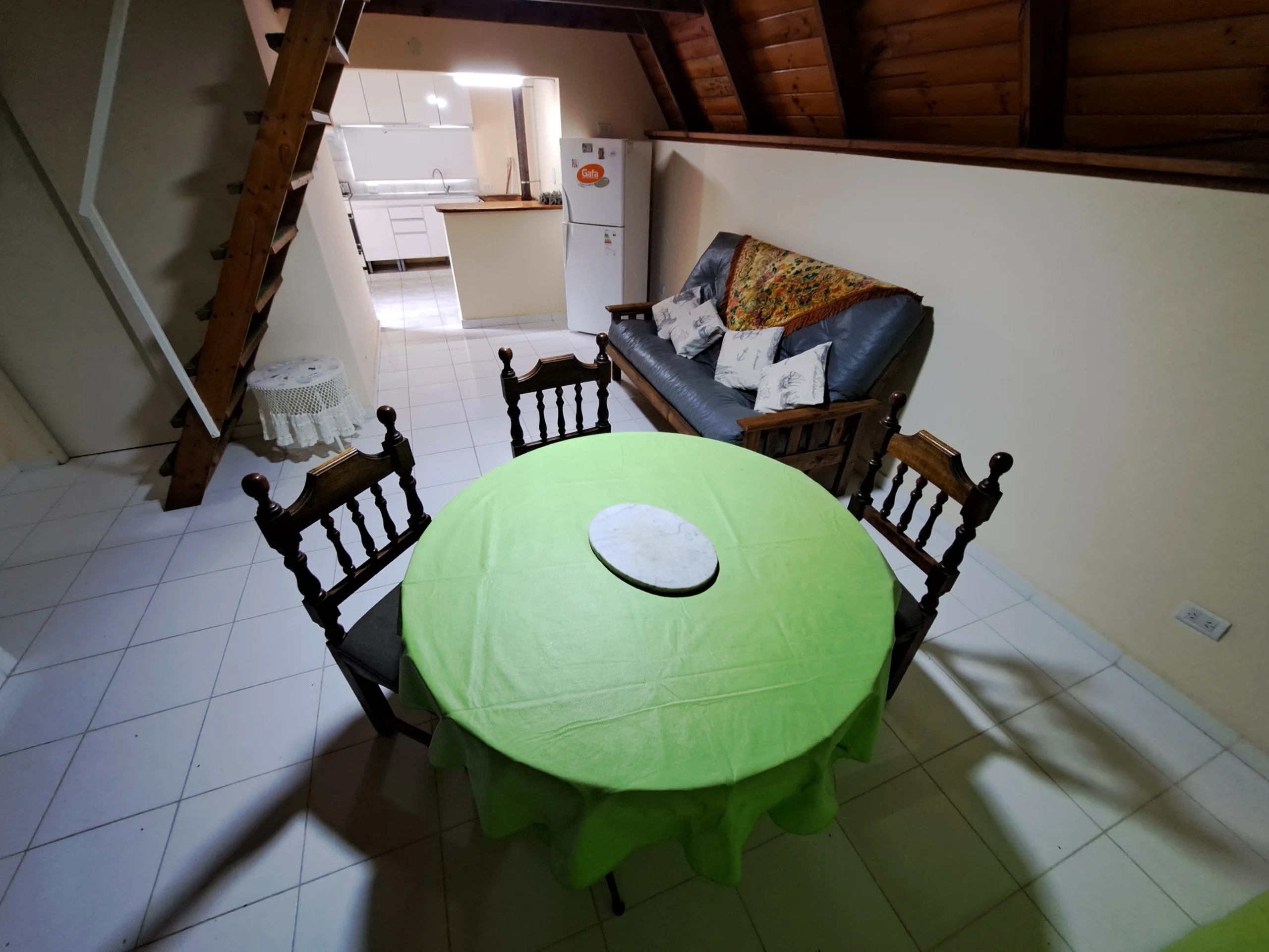 24 cabaña living comedor img