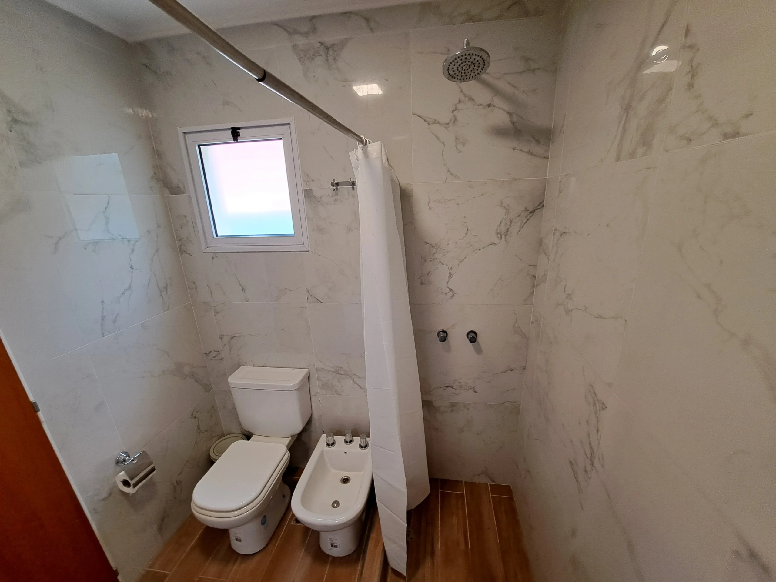 16 monoambiente baño img2