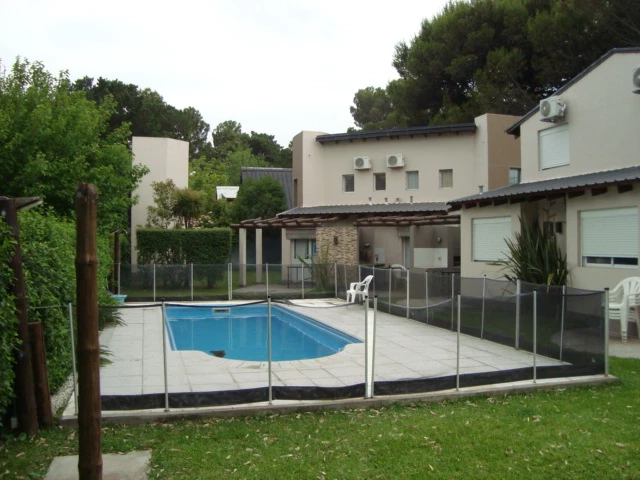 14 duplex pileta