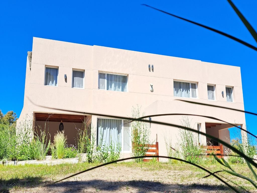 casa 04- frente, pehuen co